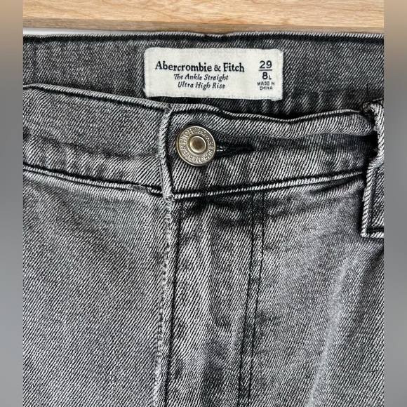 Abercrombie & Fitch Curve Love Ankle Straight ultra High rise jeans , sz 29 - Picture 3 of 5